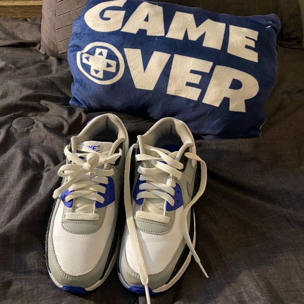 Boys’ Nike Airmax 90